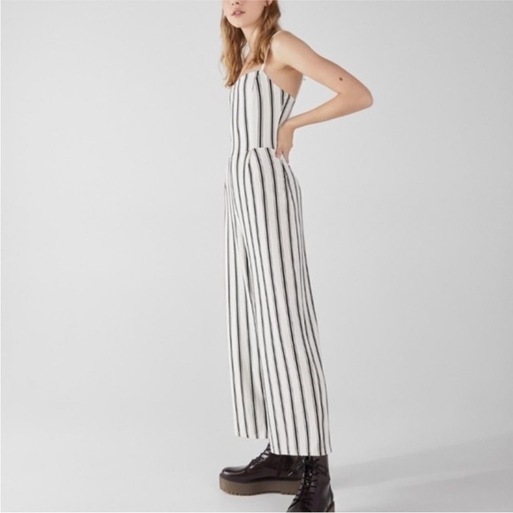 Bershka SZ L Waffle Knit Jumpsuit Playsuit Wide Leg Striped - Picture 2 of 7